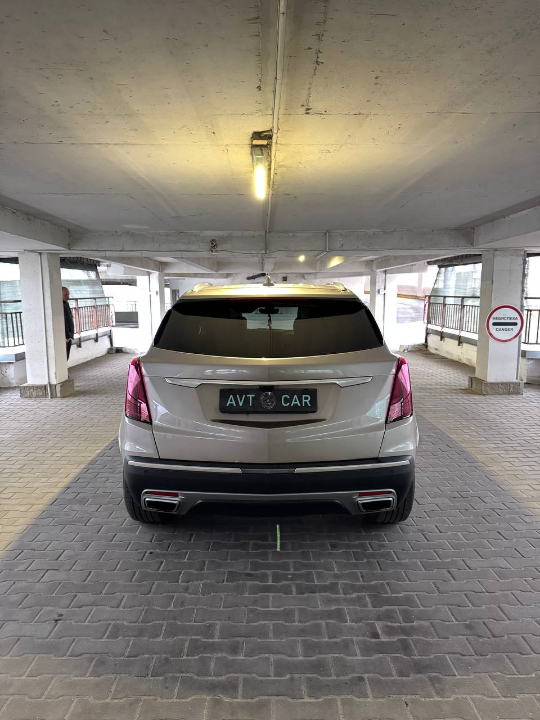 CADILLAC XT5