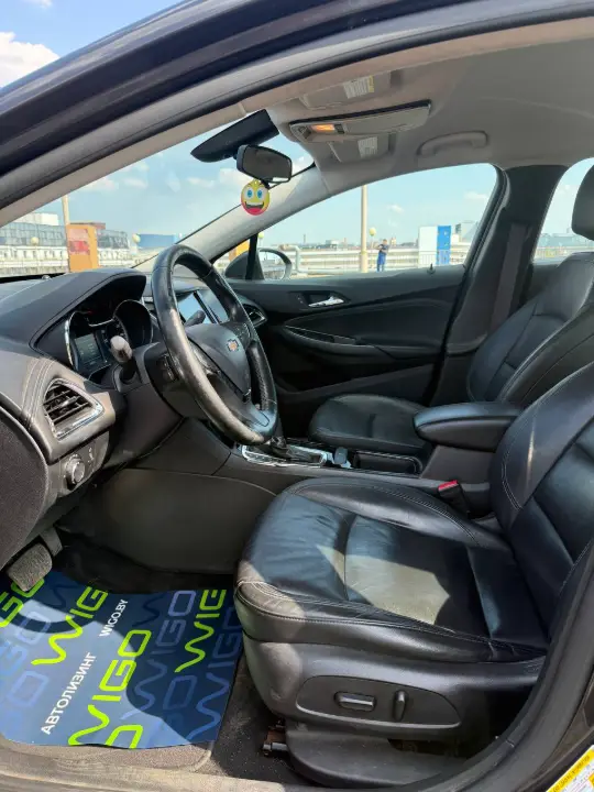 CHEVROLET CRUZE
