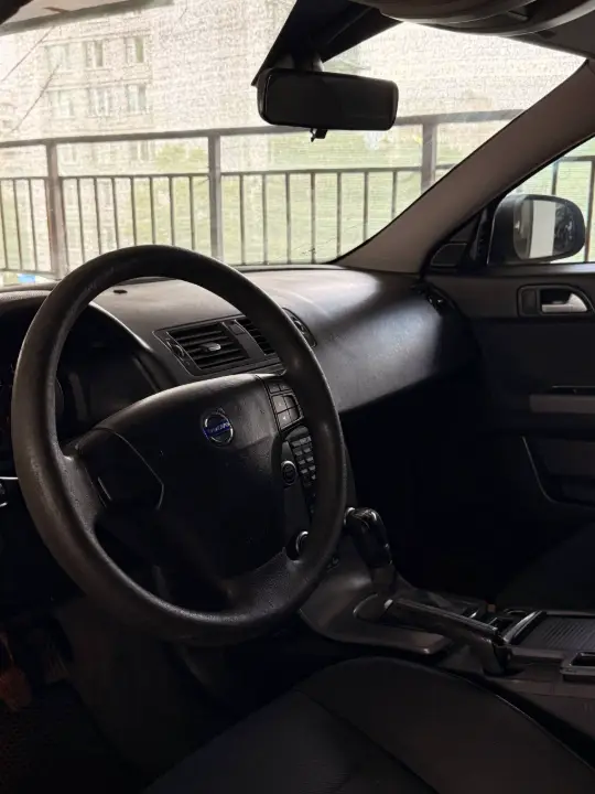 Volvo V 50