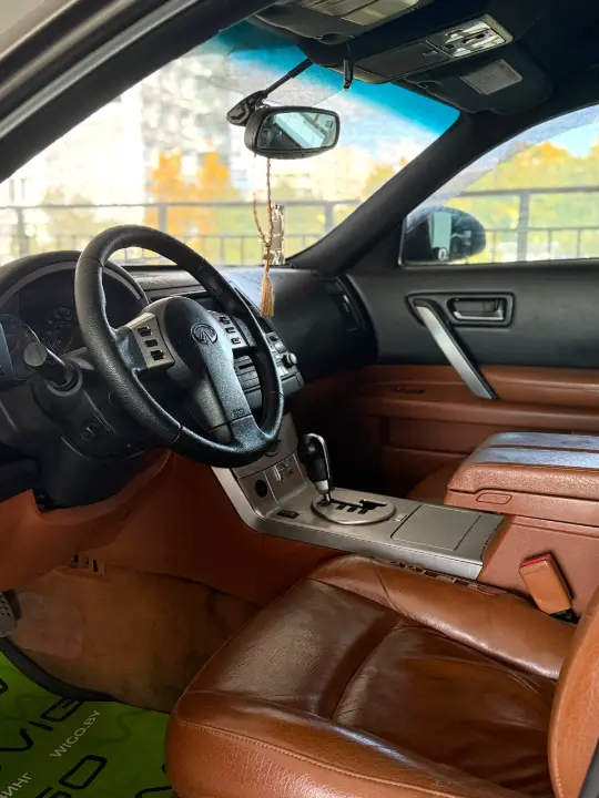 INFINITI FX 35