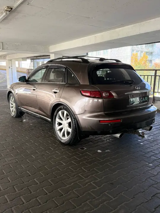 INFINITI FX 35