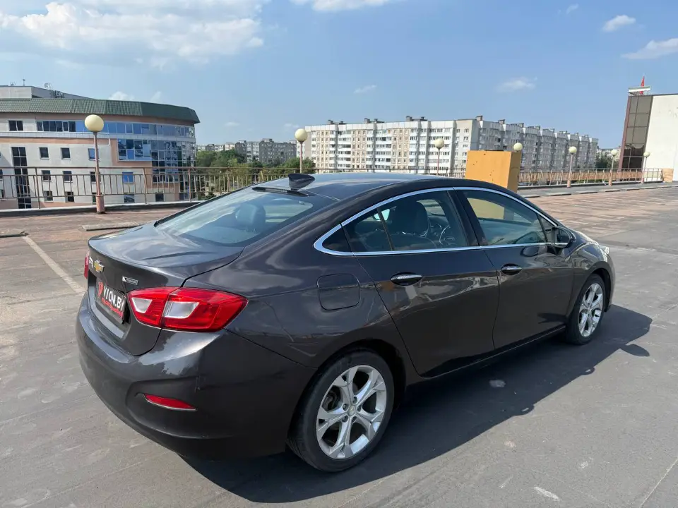 CHEVROLET CRUZE
