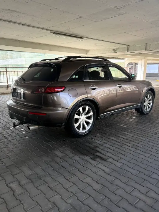 INFINITI FX 35