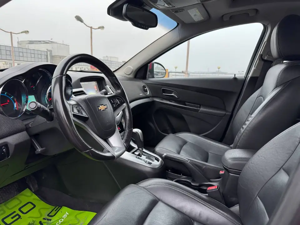 CHEVROLET CRUZE